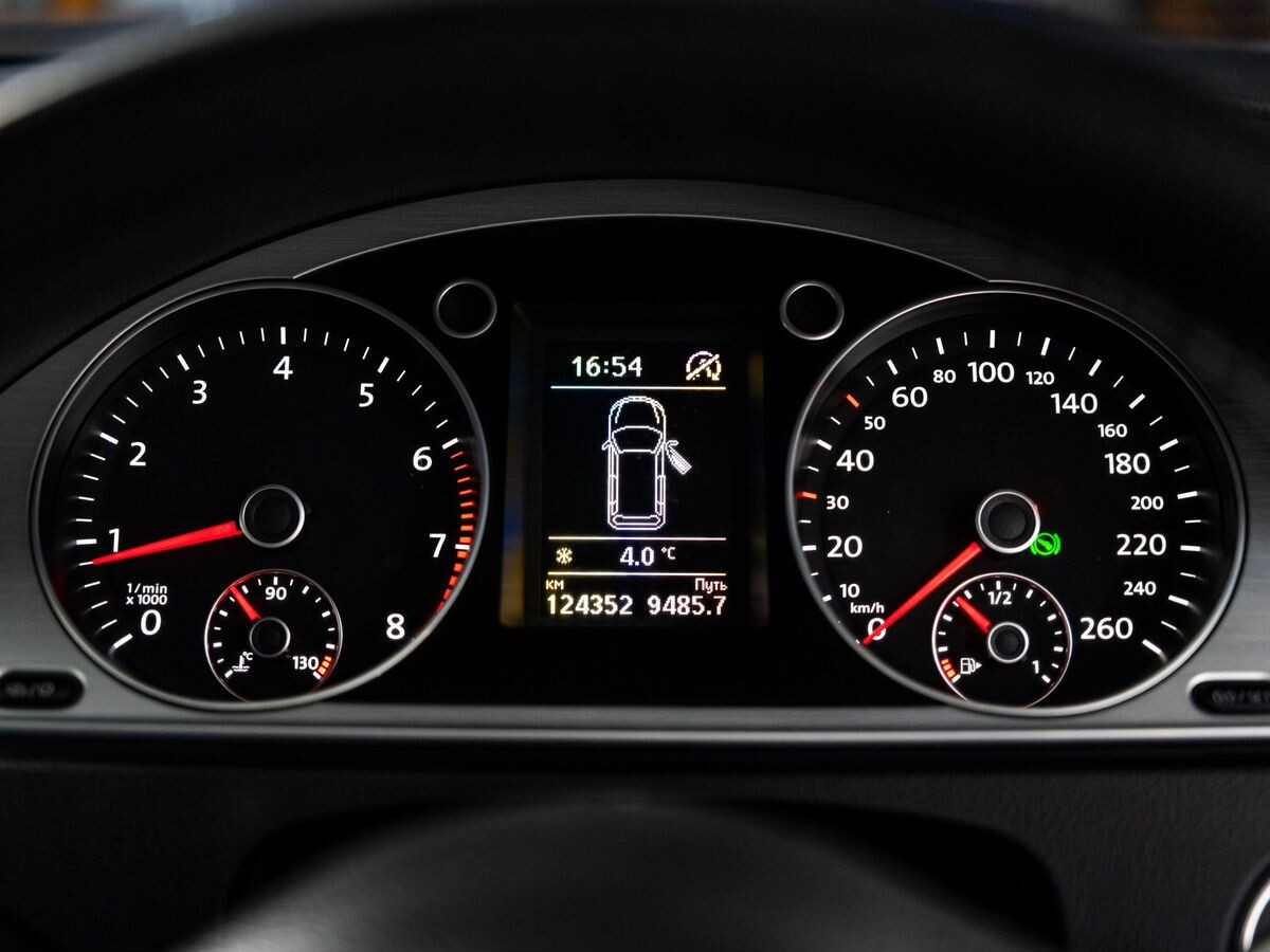 Volkswagen Passat 2014 - фото автомобиля