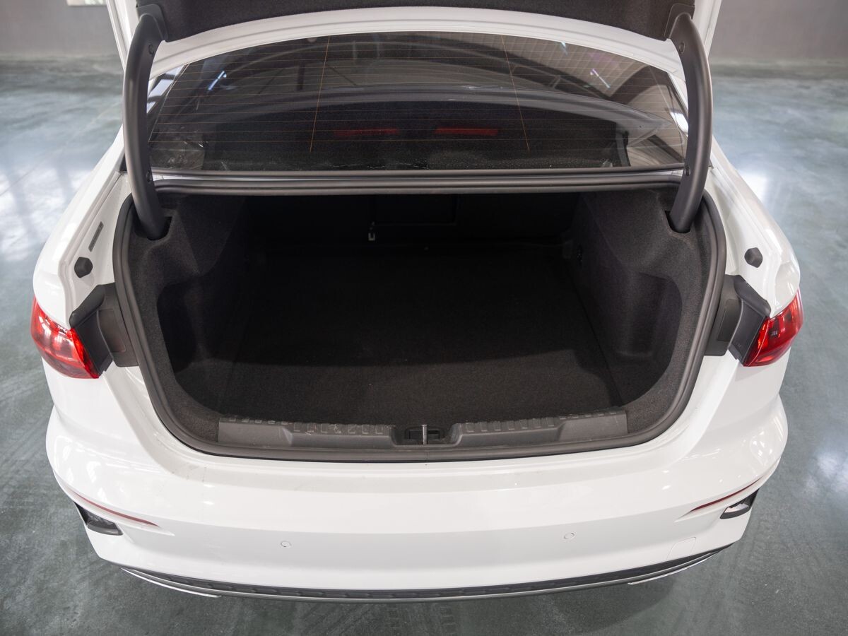 Audi A3 2021 - фото автомобиля