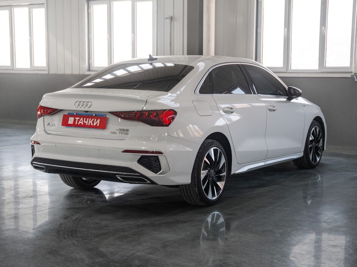 Audi A3 2021 - фото автомобиля