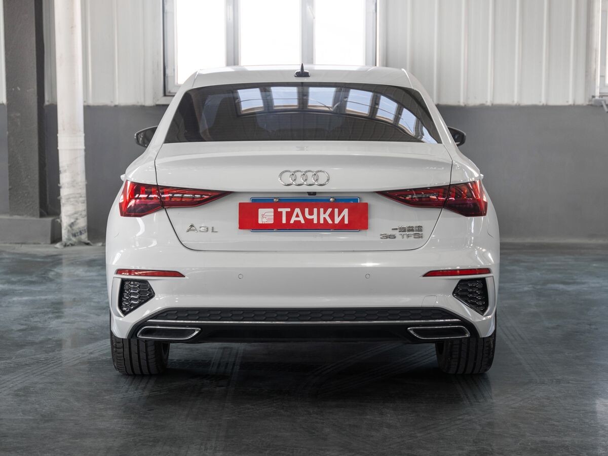 Audi A3 2021 - фото автомобиля