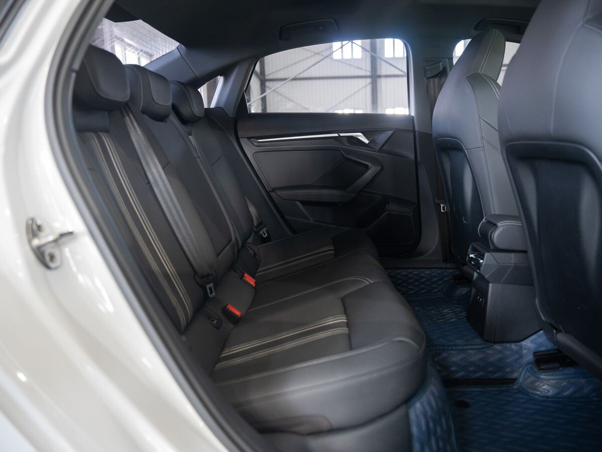 Audi A3 2021 - фото автомобиля