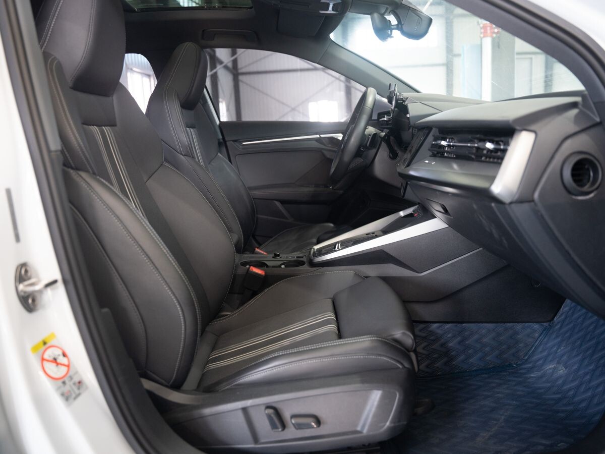 Audi A3 2021 - фото автомобиля