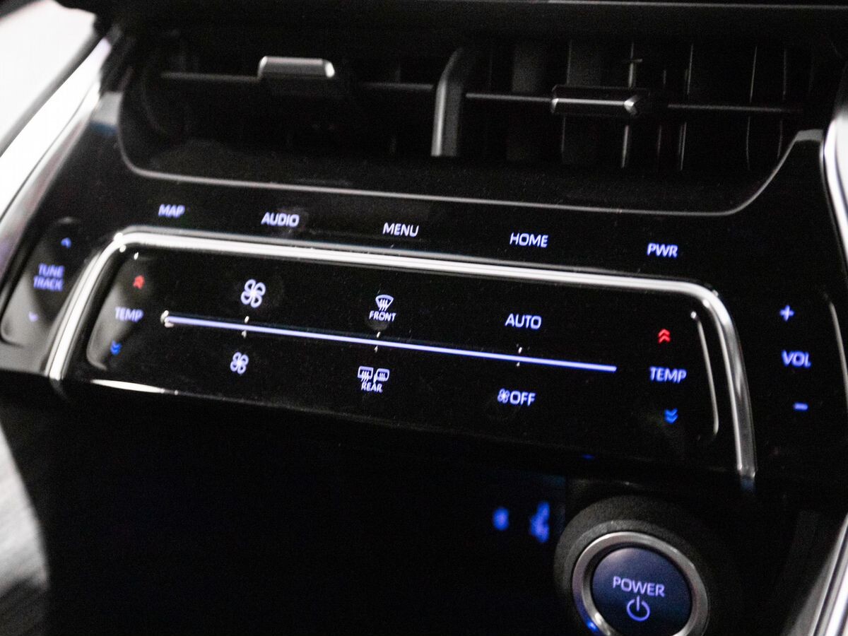 Toyota Harrier 2021 - фото автомобиля