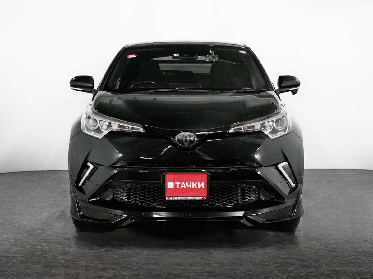 Toyota C-HR 2017 - фото автомобиля