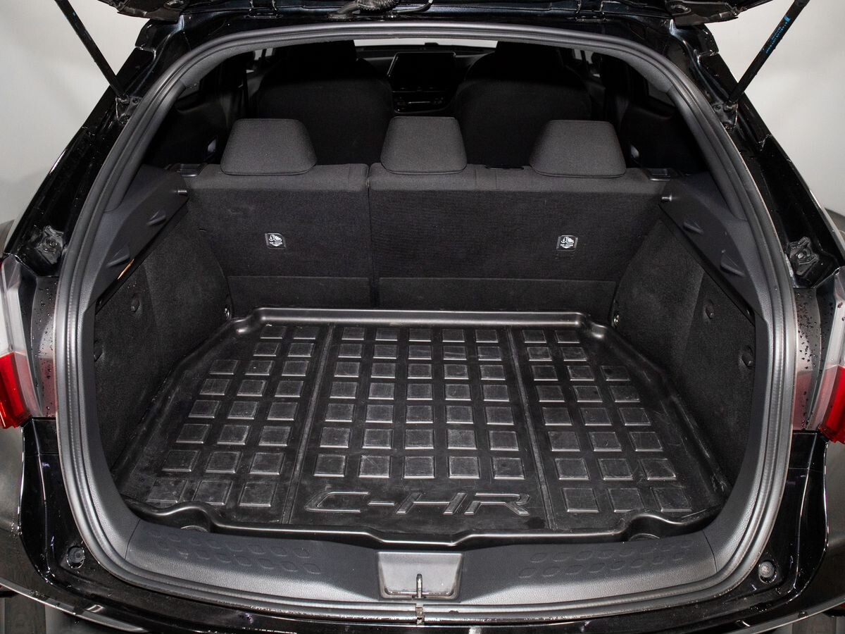 Toyota C-HR 2017 - фото автомобиля