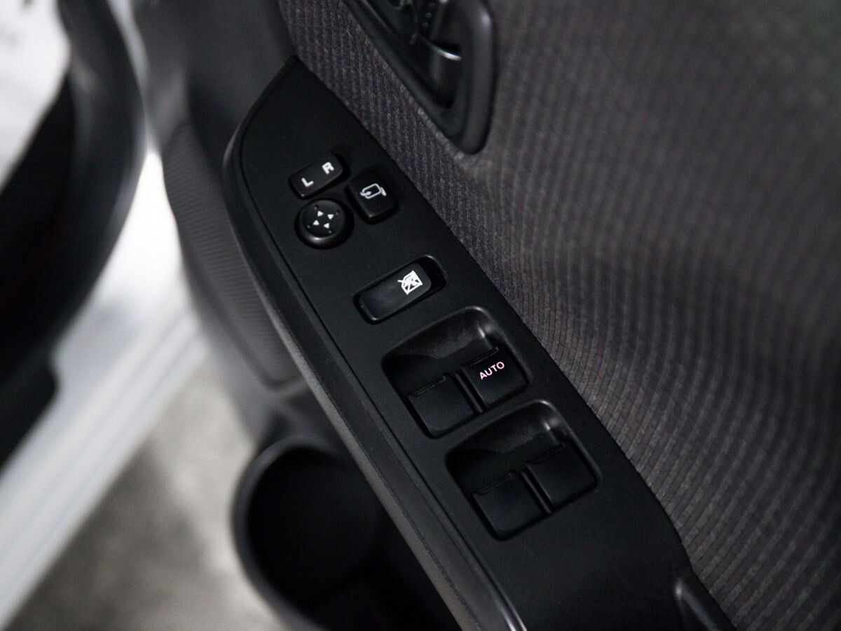 Suzuki Solio 2018 - фото автомобиля