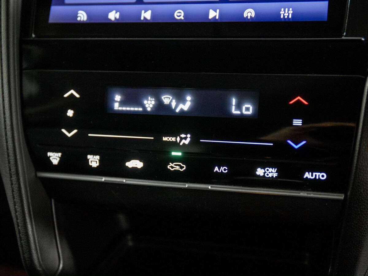 Honda Shuttle 2018 - фото автомобиля