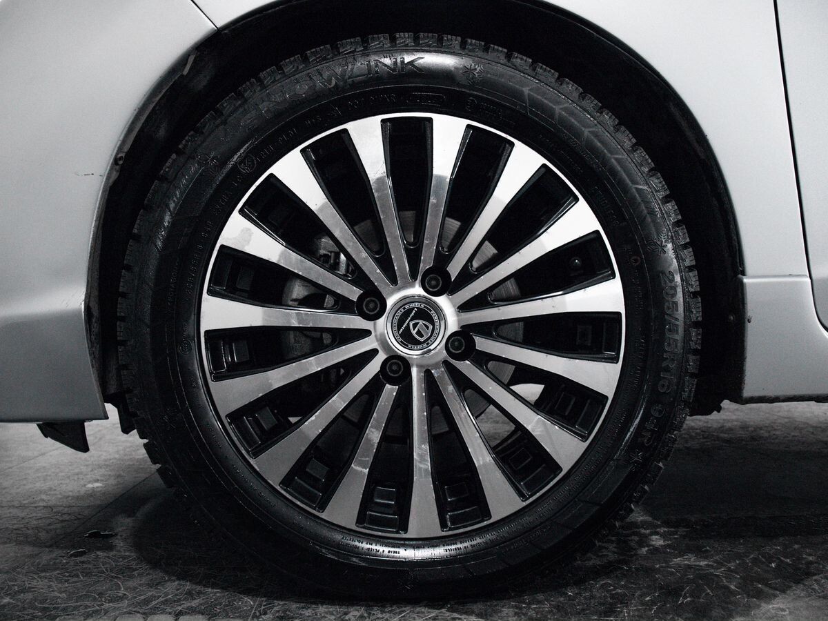 Honda Shuttle 2018 - фото автомобиля