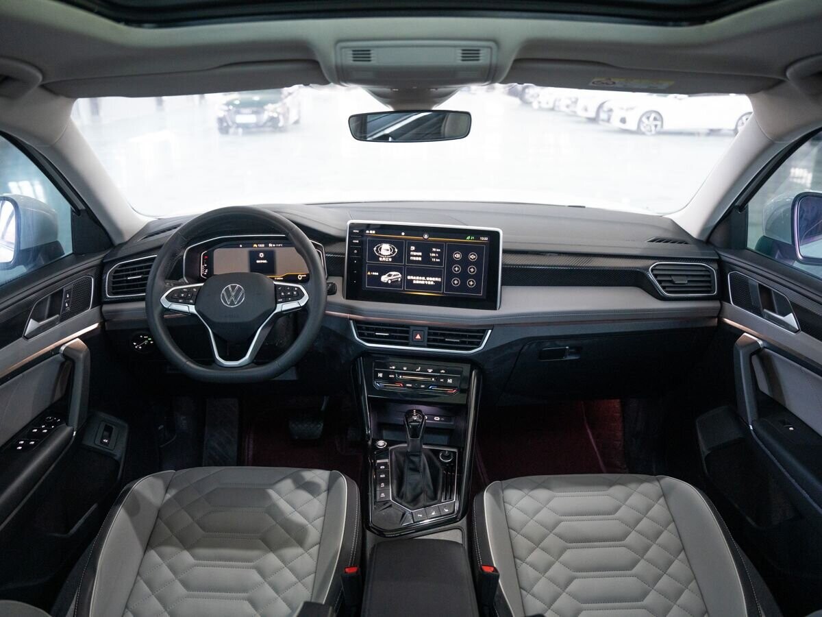 Volkswagen Tayron 2022 - фото автомобиля