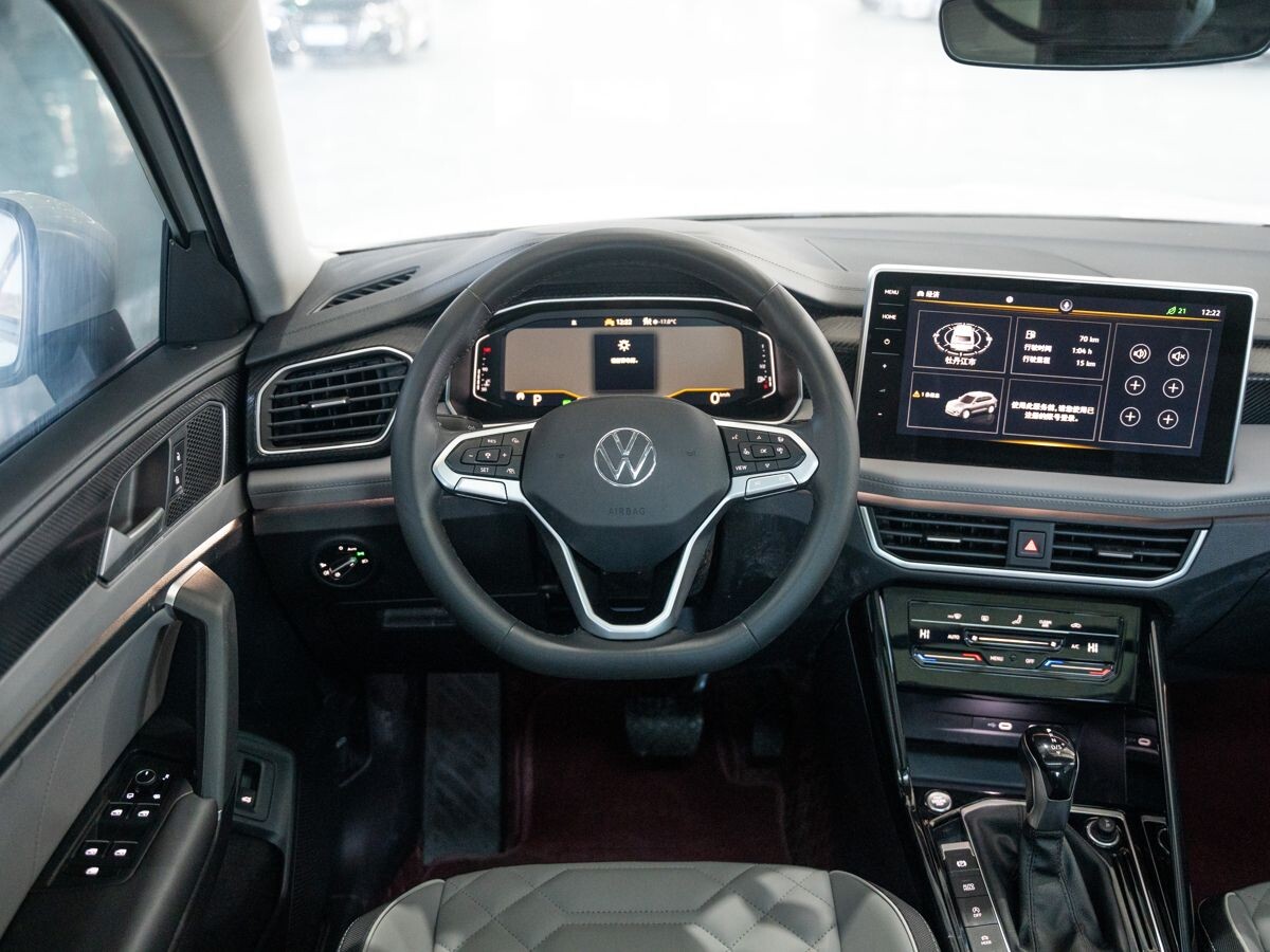 Volkswagen Tayron 2022 - фото автомобиля