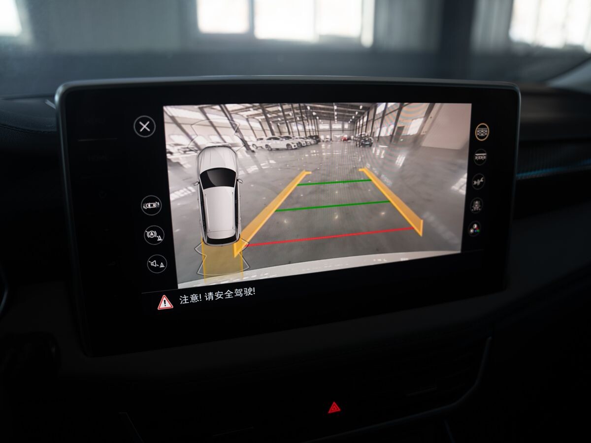 Volkswagen Tayron 2022 - фото автомобиля