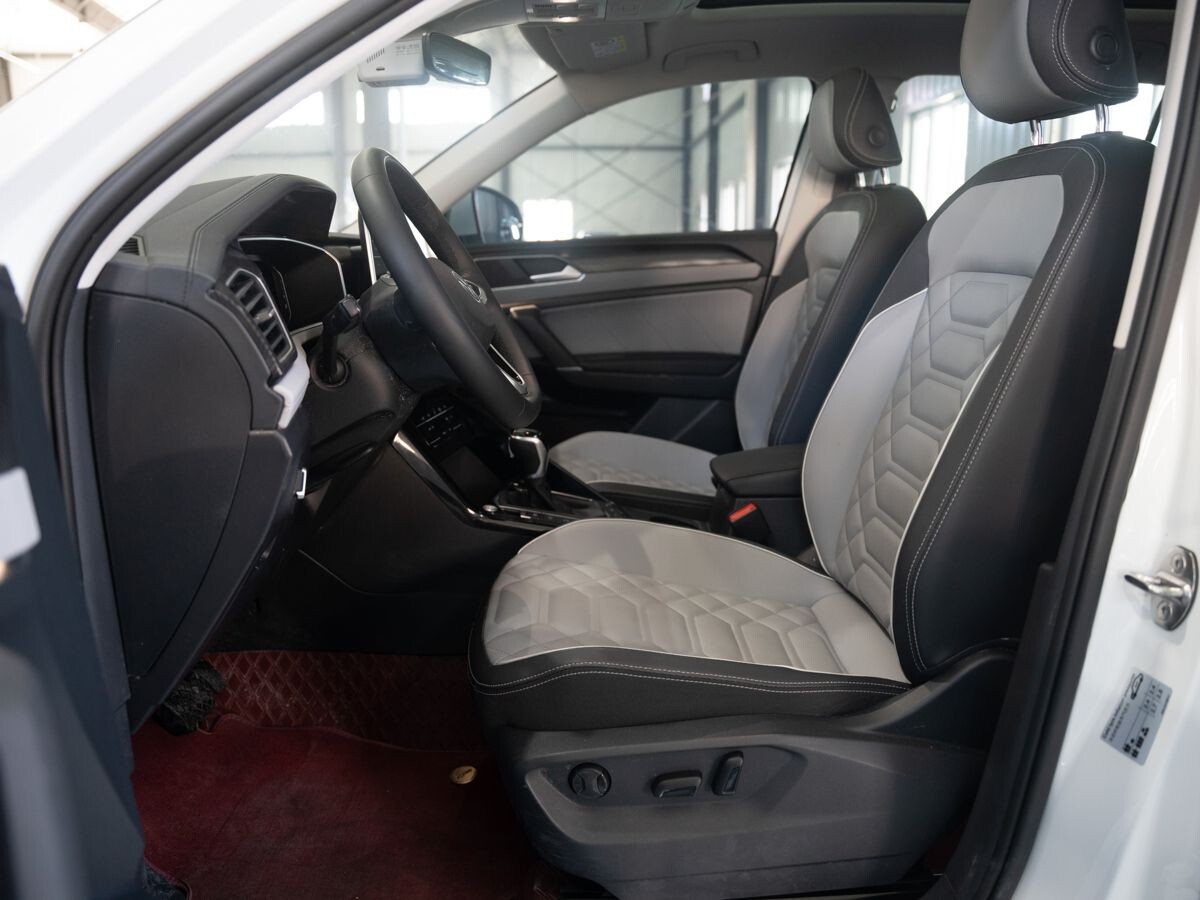 Volkswagen Tayron 2022 - фото автомобиля