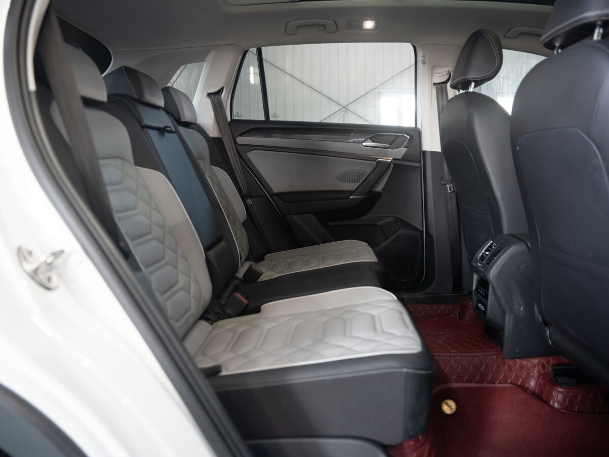 Volkswagen Tayron 2022 - фото автомобиля