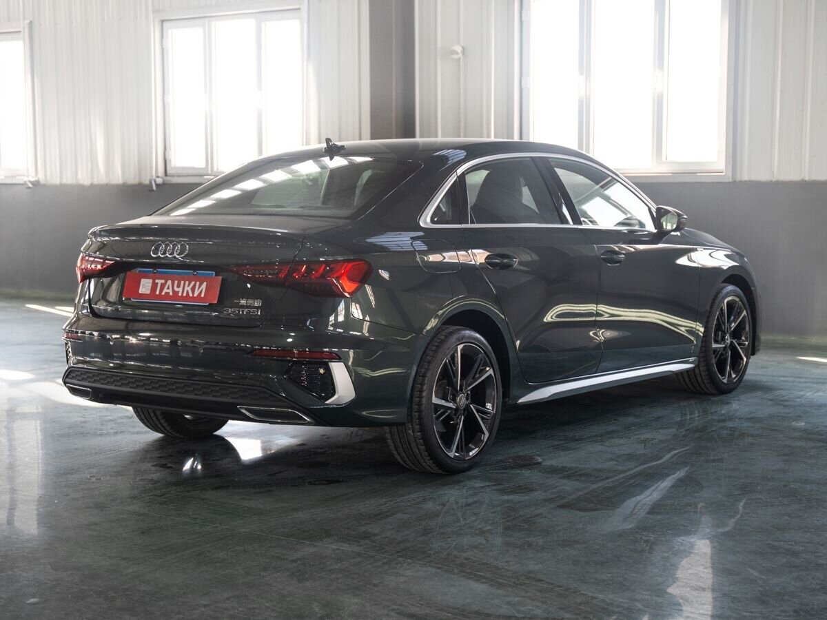 Audi A3 2021 - фото автомобиля