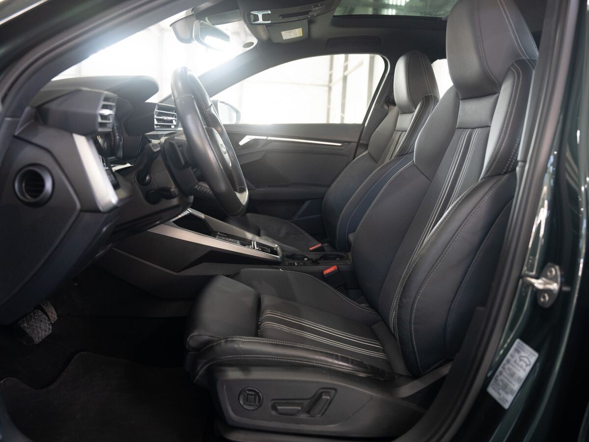 Audi A3 2021 - фото автомобиля