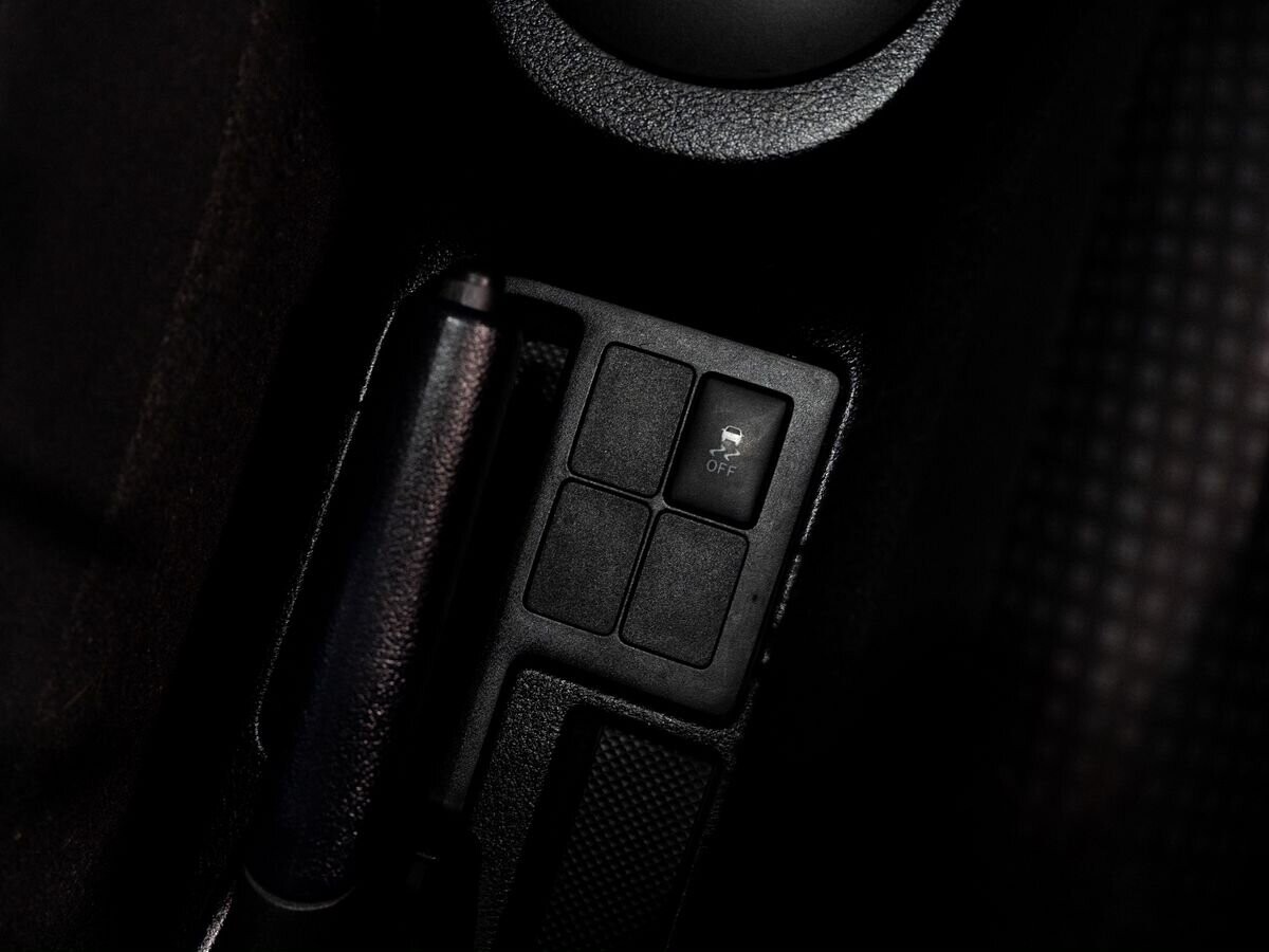 Toyota Vitz 2017 - фото автомобиля