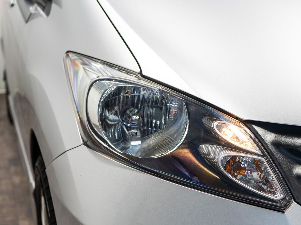 Honda Freed 2011 - фото автомобиля