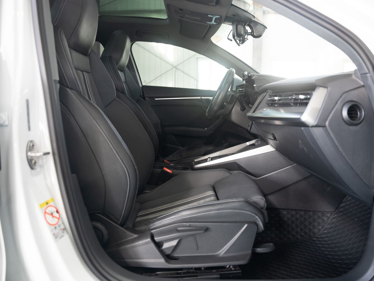 Audi A3 2022 - фото автомобиля