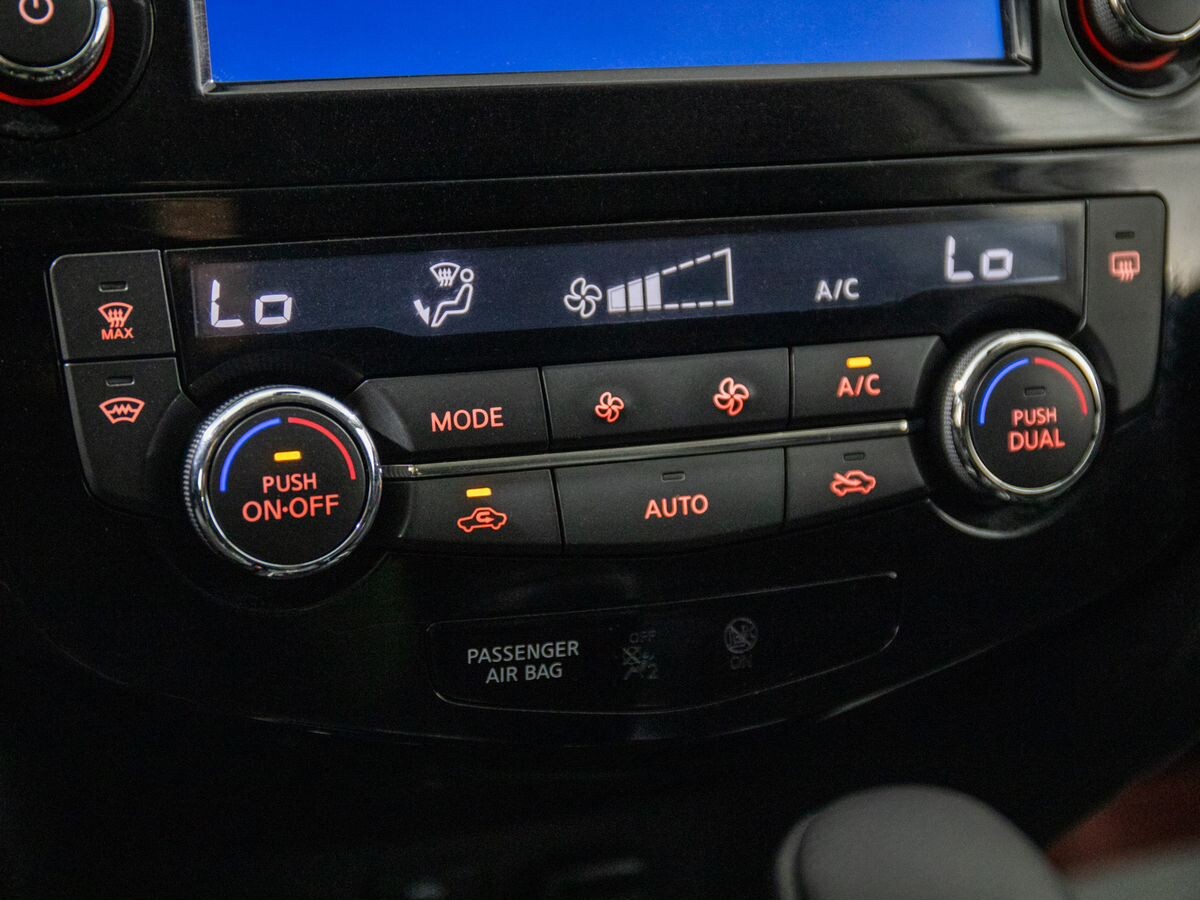 Nissan X-Trail 2017 - фото автомобиля