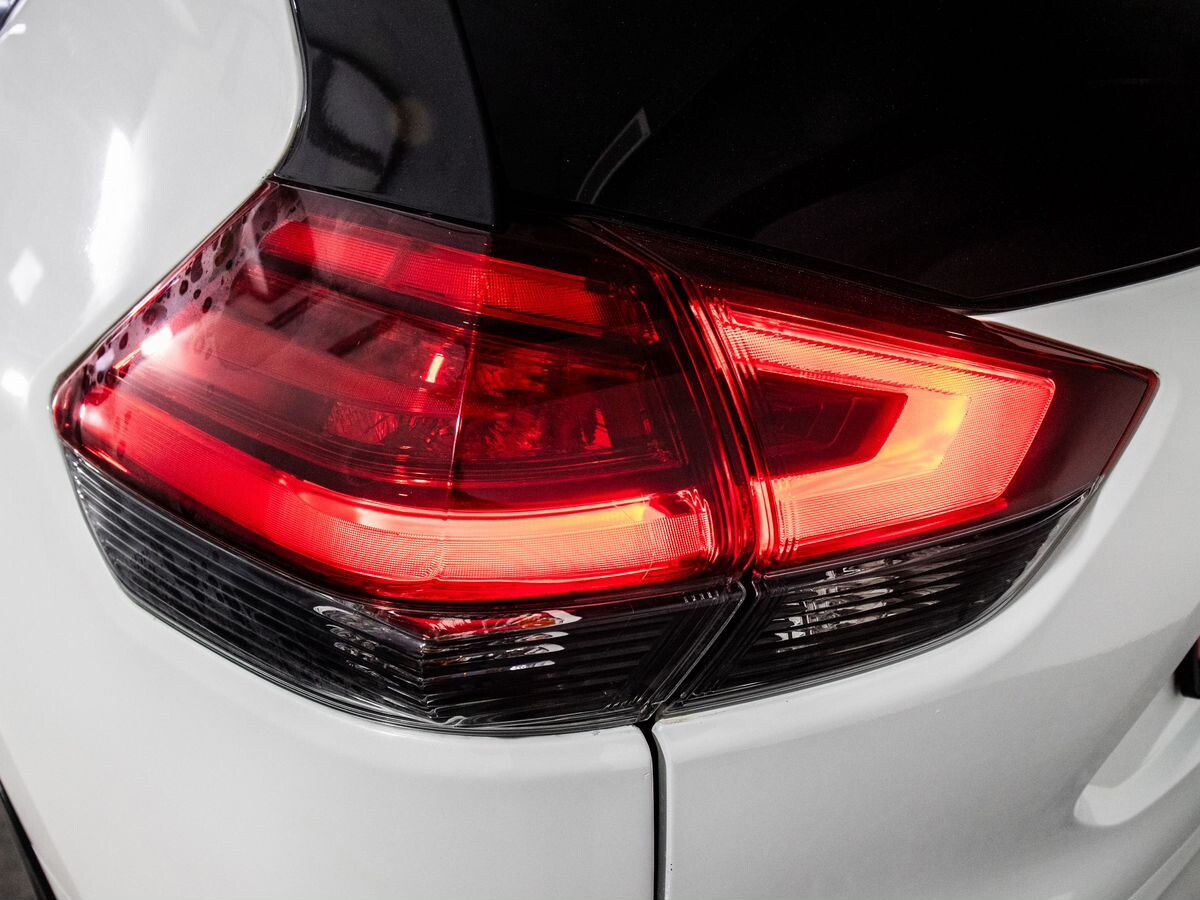 Nissan X-Trail 2017 - фото автомобиля