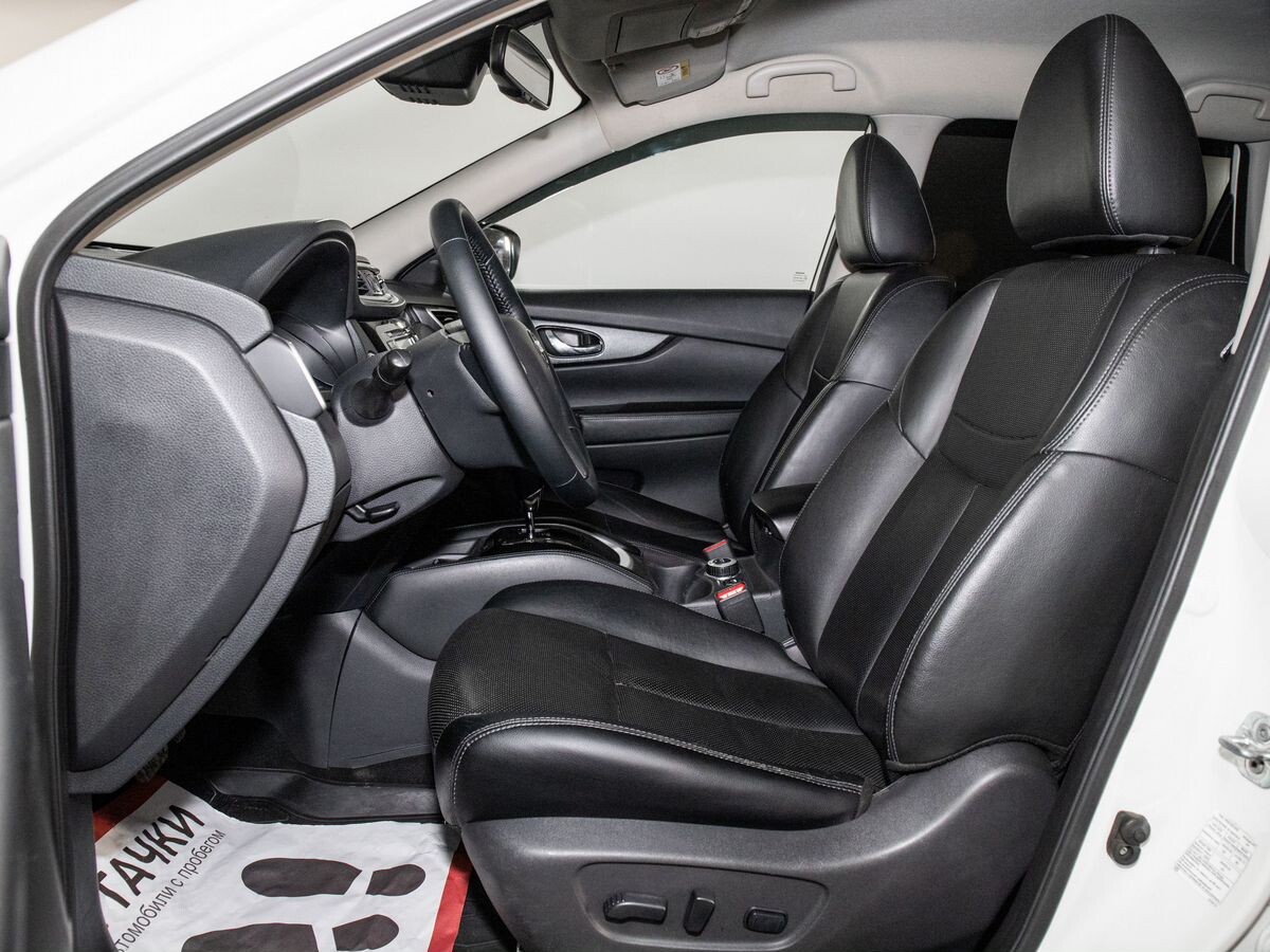 Nissan X-Trail 2017 - фото автомобиля