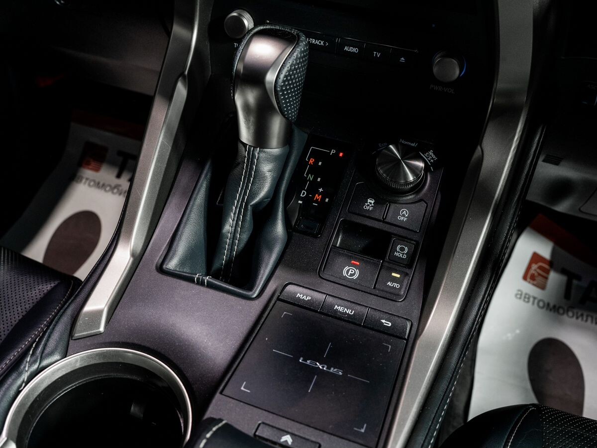 Lexus NX 2018 - фото автомобиля