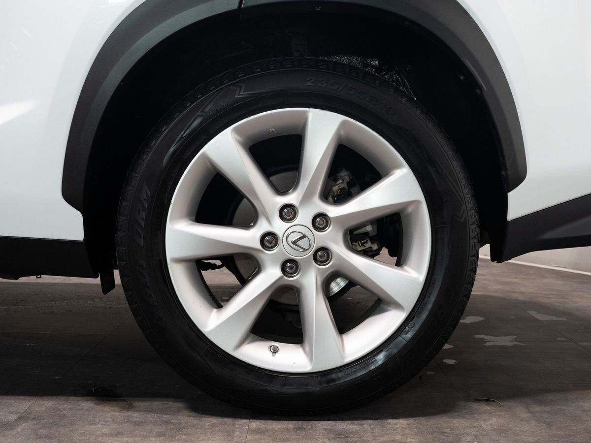 Lexus NX 2018 - фото автомобиля