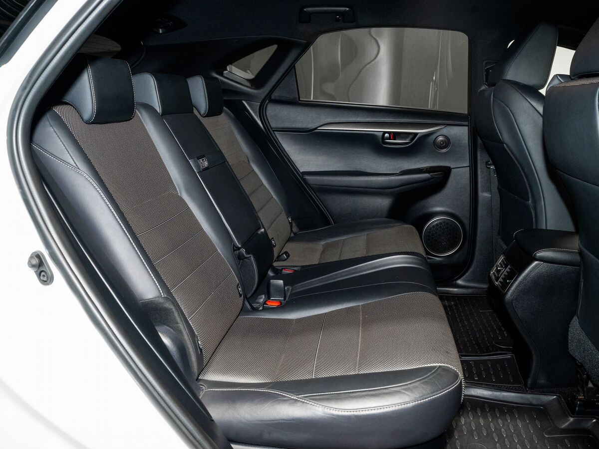 Lexus NX 2018 - фото автомобиля