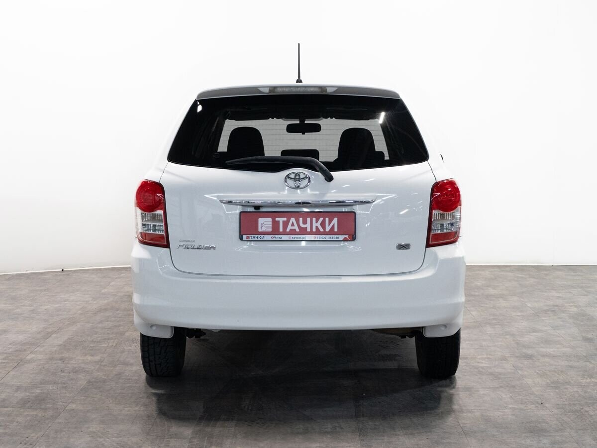 Toyota Corolla 2011 - фото автомобиля