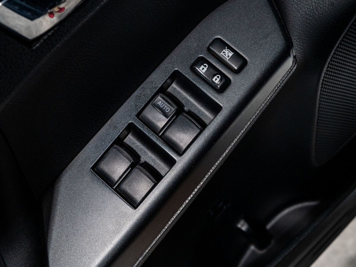 Toyota RAV4 2016 - фото автомобиля