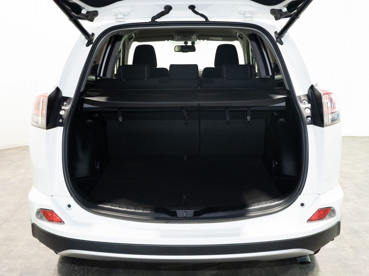 Toyota RAV4 2016 - фото автомобиля