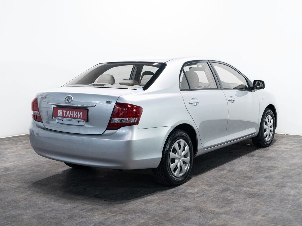 Toyota Corolla 2012 - фото автомобиля