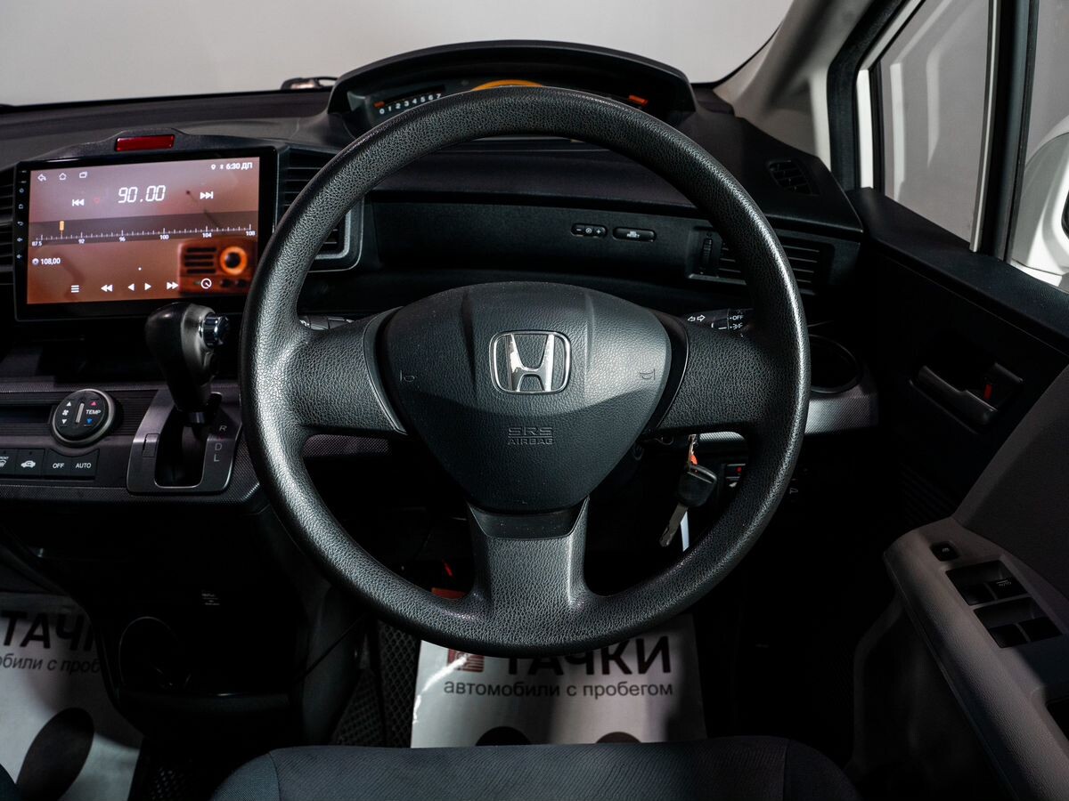 Honda Freed 2009 - фото автомобиля