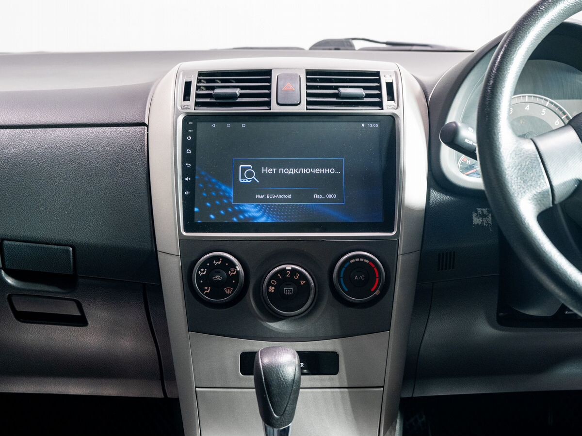 Toyota Corolla 2011 - фото автомобиля