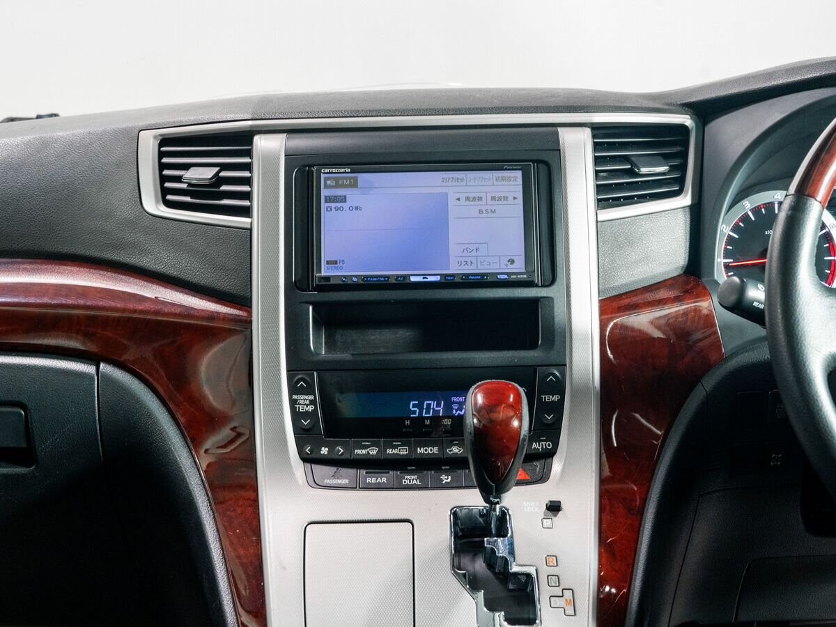 Toyota Alphard 2010 - фото автомобиля