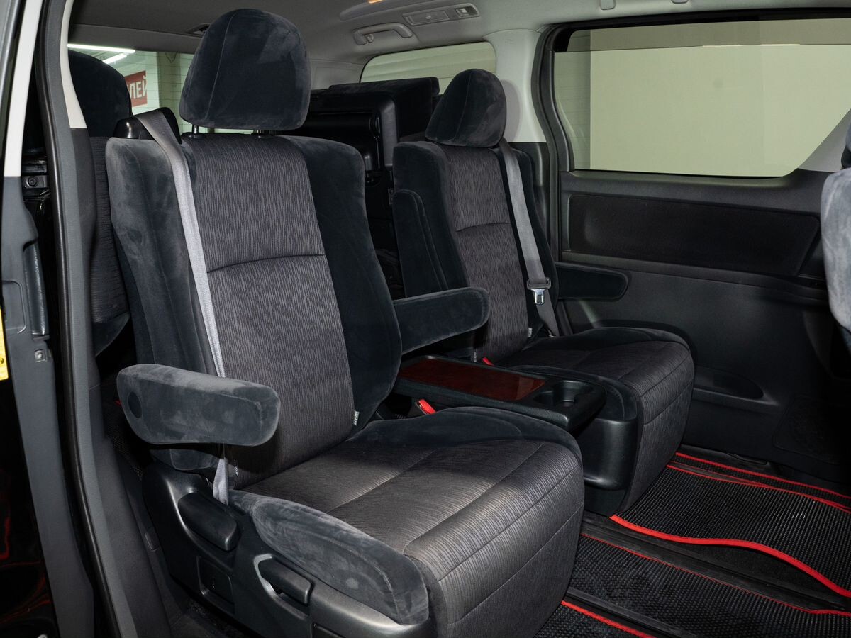 Toyota Alphard 2010 - фото автомобиля