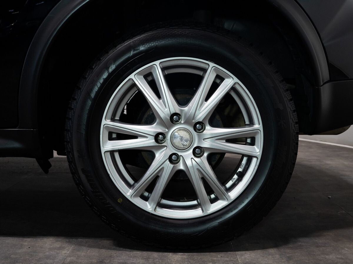 Nissan Juke 2015 - фото автомобиля