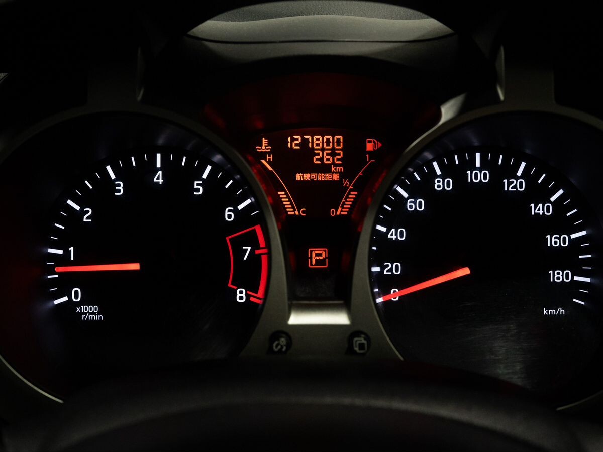 Nissan Juke 2015 - фото автомобиля