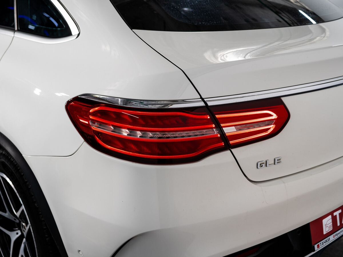 Mercedes-Benz GLE Coupe 2017 - фото автомобиля