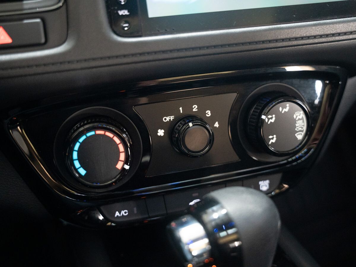 Honda Vezel 2021 - фото автомобиля