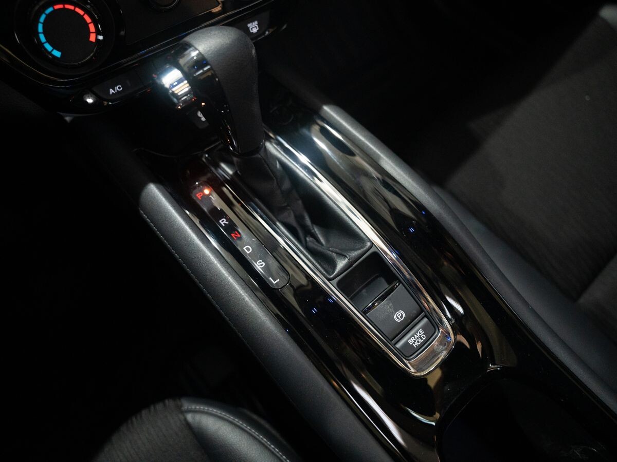 Honda Vezel 2021 - фото автомобиля