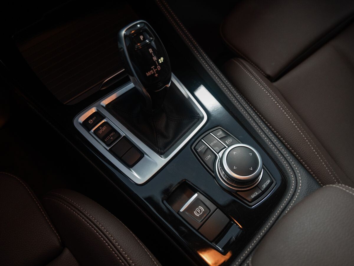 BMW 1 серии 2021 - фото автомобиля