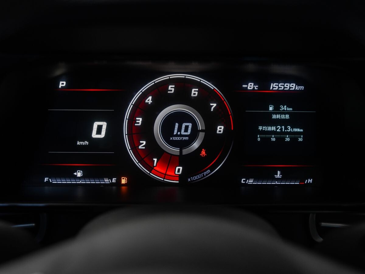 Hyundai Elantra 2023 - фото автомобиля