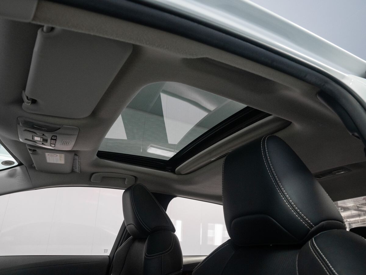 Toyota Corolla 2021 - фото автомобиля