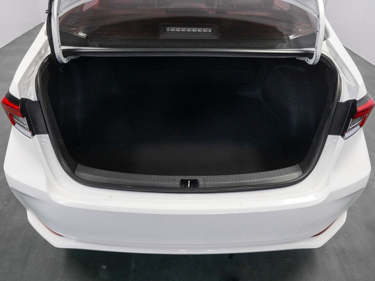 Toyota Corolla 2021 - фото автомобиля