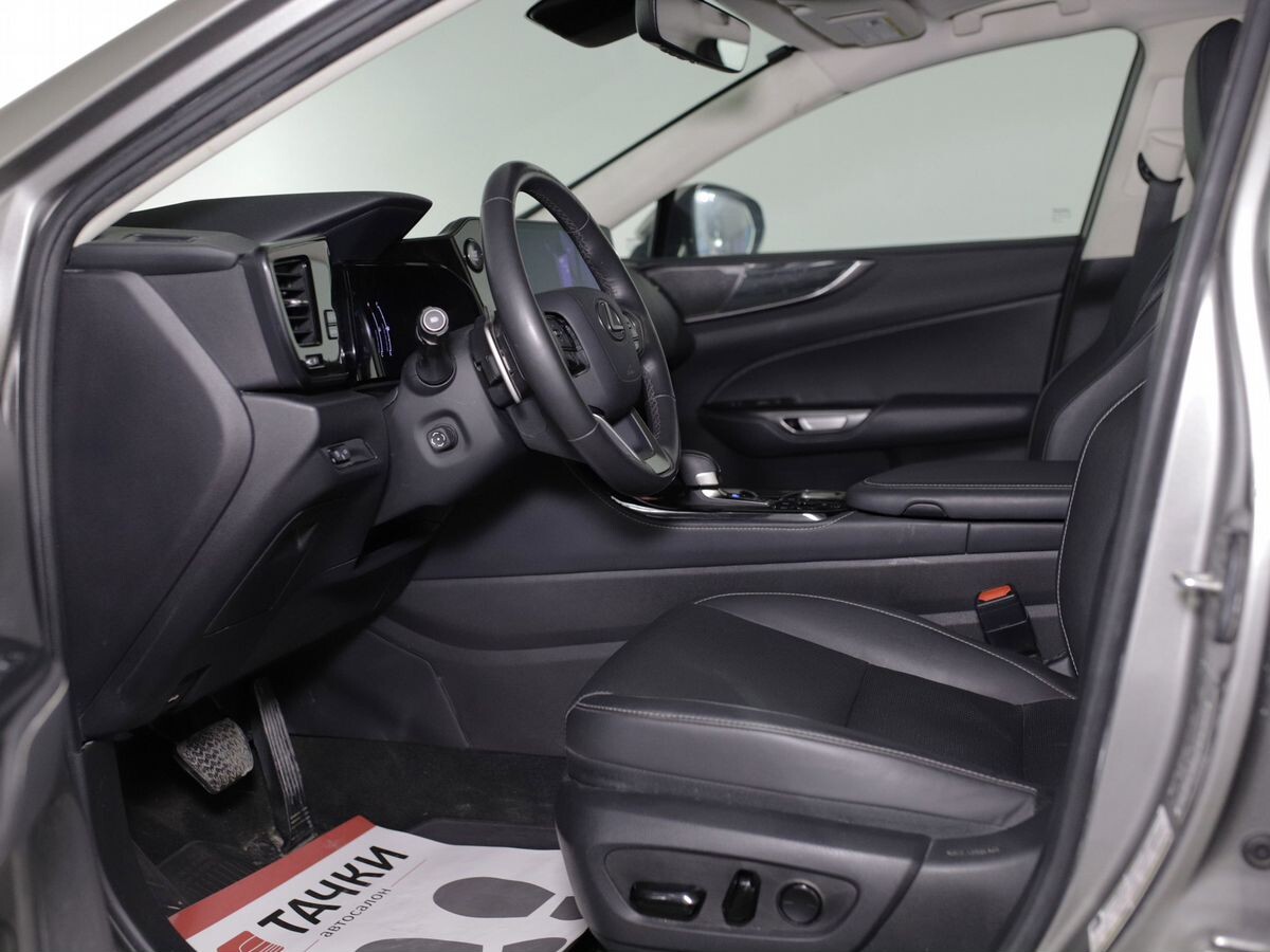 Lexus NX 2022 - фото автомобиля