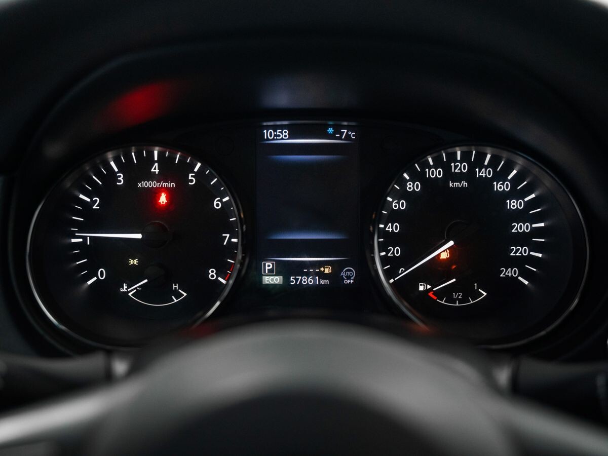 Nissan X-Trail 2021 - фото автомобиля