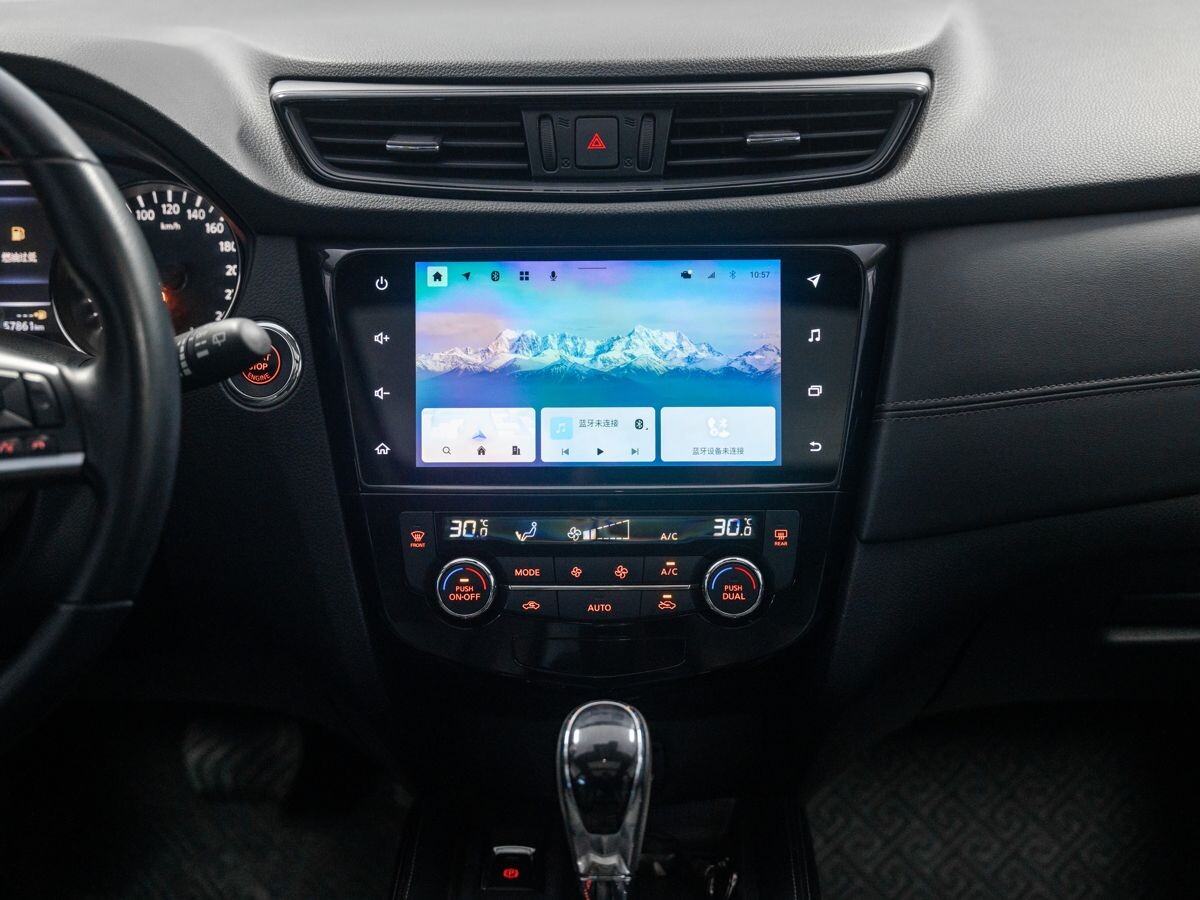 Nissan X-Trail 2021 - фото автомобиля