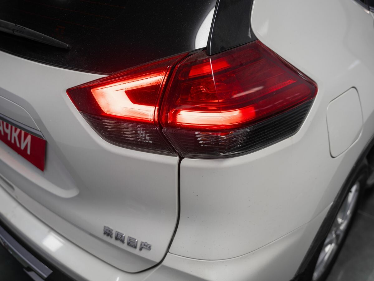 Nissan X-Trail 2021 - фото автомобиля