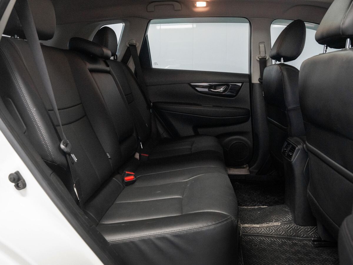 Nissan X-Trail 2021 - фото автомобиля